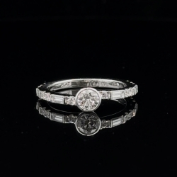 A.LINK Platinum and Diamond Ring